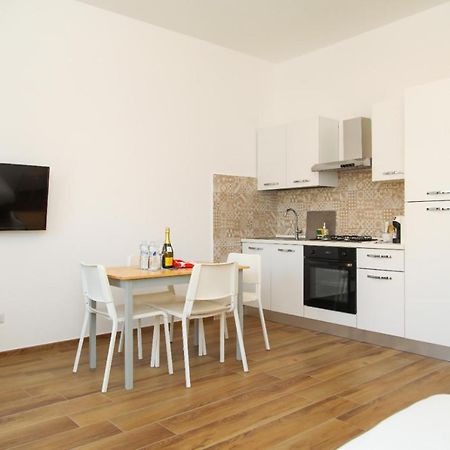 דירות אצ'יליה Viriamo House Roma מראה חיצוני תמונה