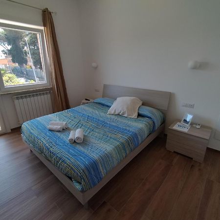 דירות אצ'יליה Viriamo House Roma חדר תמונה