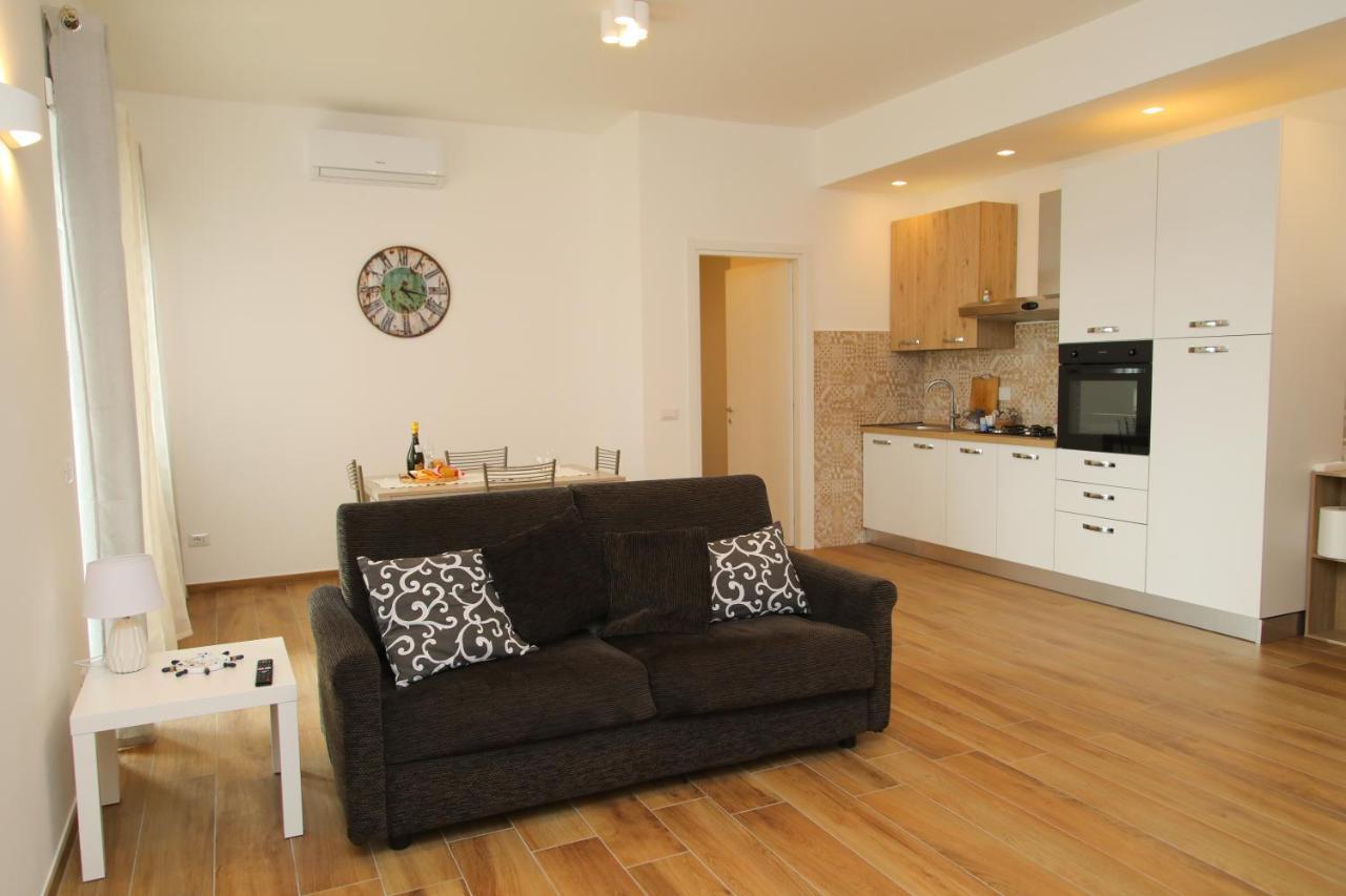 דירות אצ'יליה Viriamo House Roma מראה חיצוני תמונה