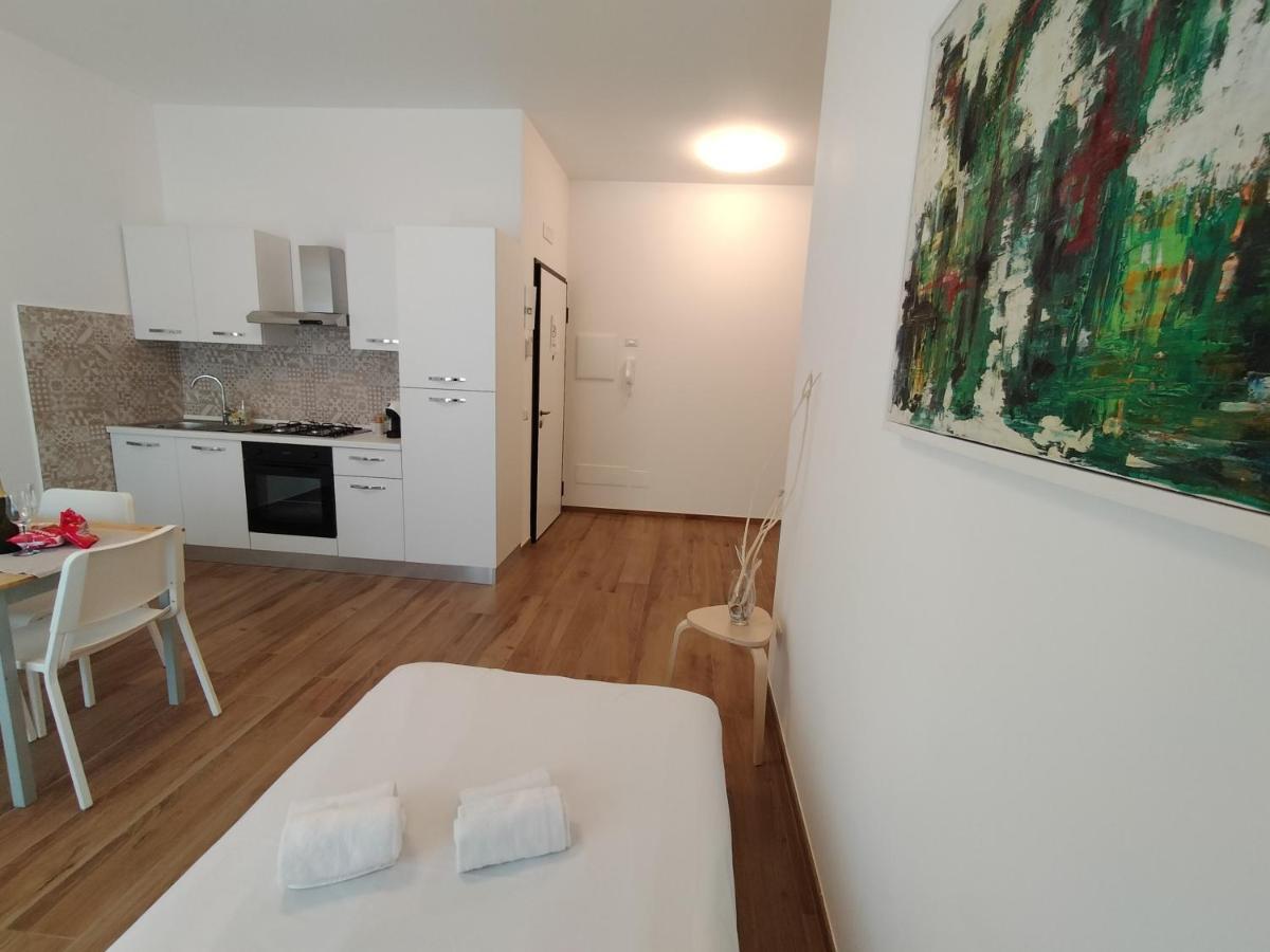 דירות אצ'יליה Viriamo House Roma מראה חיצוני תמונה