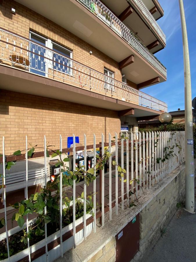 דירות אצ'יליה Viriamo House Roma מראה חיצוני תמונה